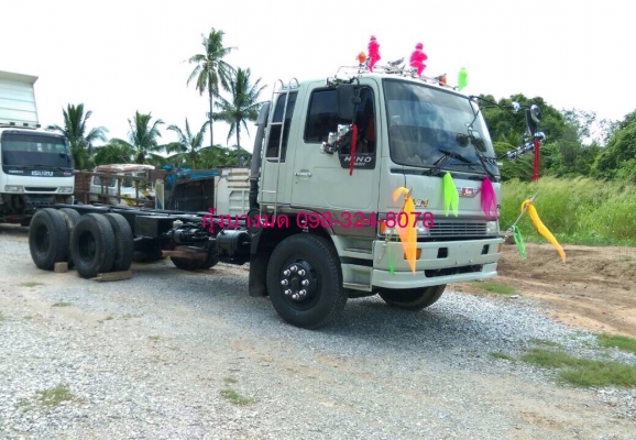 ขายแชสซีรถสิบล้อ Hino 3H เครื่องเดิม 195 แรง 2 เพลา ปี 42 เกียร์เดิม ทะเบียนพร้อม ขายแชสซีรถสิบล้อ Hino 3H เครื่องเดิม 195 แรง 2 เพลา ปี 42 เกียร์เดิม ทะเบียนพร้อม