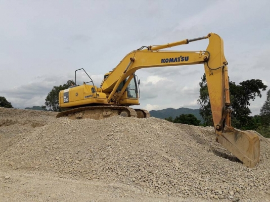 ขายรถแบ็คโฮ Komatsu pc 200-7 เครื่องเดิม ปั๊มเดิม ไมล์ชั่วโมล8,xxx เอกสารชุดจดทะเบียน มี 3 คัน