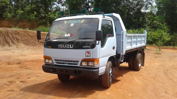 รถดั้มพ์