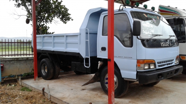 รถดั้มพ์