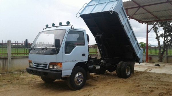 รถดั้มพ์