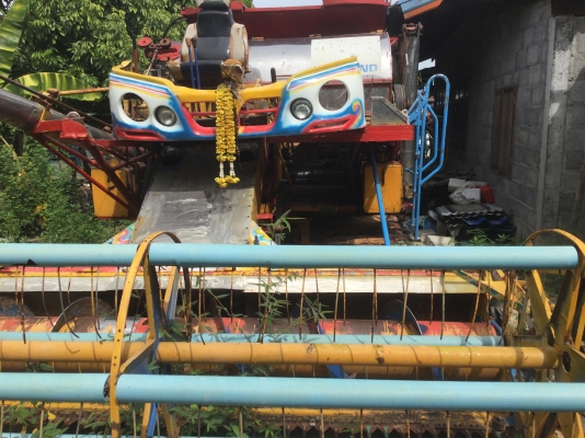 ขายรถเกี่ยวข้าวเกษตรซุปเปอร์ไวไฟราคา155000บาทเครื่องมิสซู6D16ปั้มไดร์กิ้นเบอร์22มอเตอร์ตรงเบอร์23เครื่องดีปั้มดีครับ