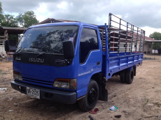 ขายISUZU NPR 130ห้างแท้ ปี47 แอร์เพาเวอร์