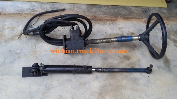 ขายแล้วครับ ชุดพวงมาลัยเพาเวอร์ใส่รถไถฟอร์ด แบบมอเตอร์กระบอกไฮดรอลิคเลี้ยว เก่านอกครบชุดเอาไปติดตั้งได้เลย