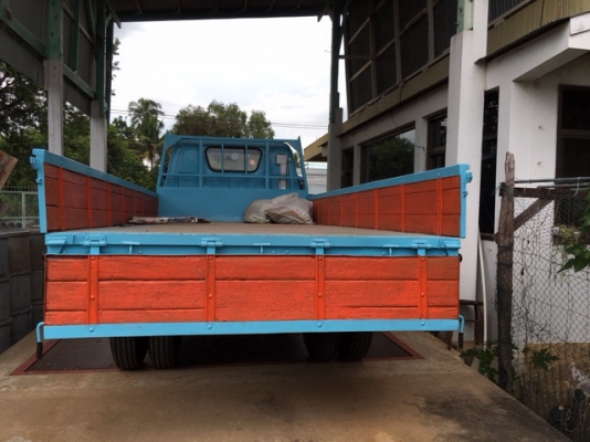 ขายรถบรรทุก 6 ล้อ ISUZU KS 110 สภาพดี พร้อมใช้งาน ขายรถบรรทุก 6 ล้อ ISUZU KS 110 สภาพดี พร้อมใช้งาน