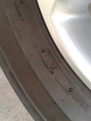 ฟอด ขอบ17นิ้ว6รู พร้อมยาง สวยๆ 4 ล้อ ราคา 550 บาท ฟอด ขอบ17นิ้ว6รู พร้อมยาง สวยๆ 4 ล้อ ราคา 550 บาท