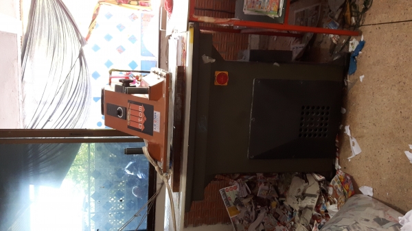 เครื่องปั้มพื้นรองเท้าหรืองานปั้มต่างๆ ยี่ห้อatom25ตัน