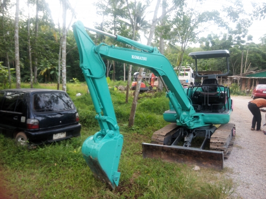 ขายรถแบคโฮ KOMATSU PC30-7 ราคา 280000 ขายรถแบคโฮ KOMATSU PC30-7 ราคา 280000