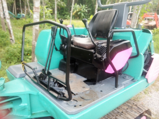 ขายรถแบคโฮ KOMATSU PC30-7 ราคา 280000 ขายรถแบคโฮ KOMATSU PC30-7 ราคา 280000