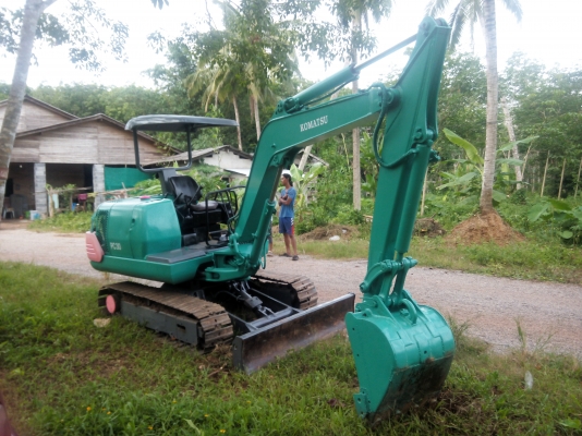 ขายรถแบคโฮ KOMATSU PC30-7 ราคา 280000 ขายรถแบคโฮ KOMATSU PC30-7 ราคา 280000