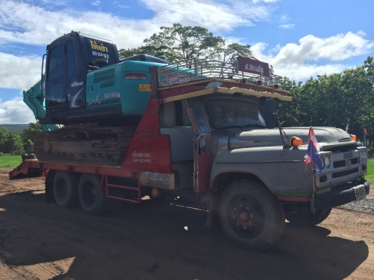 ขายรถบรรทุก  10 ล้อ