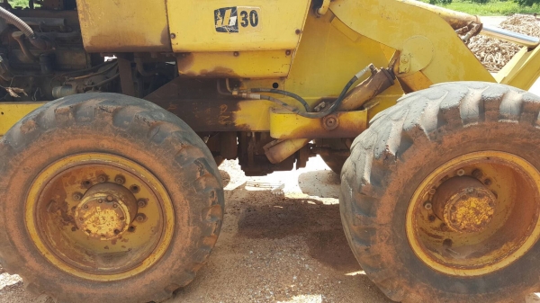 ขาย รถตัก KOMATSU JH30B เครื่องดี ปั้มเพิ่งเปลี่ยนใหม่ รถใช้งานได้ปกติครับ ขาย รถตัก KOMATSU JH30B เครื่องดี ปั้มเพิ่งเปลี่ยนใหม่ รถใช้งานได้ปกติครับ