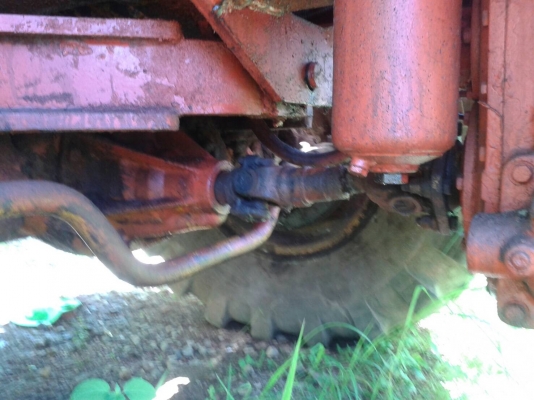 รถ 4 ล้อ คีบไม้.  / พร้อมใช้งาน.    สนใจติดต่อ  081 - 6079515