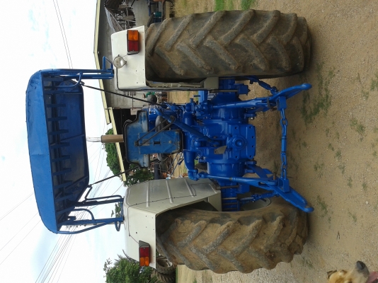 ขายรถไถฟอร์ด รุ่น 7700 ขายรถไถฟอร์ด รุ่น 7700