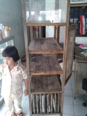 ตู้กับข้าวไม้สัก660.-