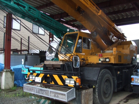 บริการให้เช่า รคเครน รถแบคโคร และเครื่องจักรกลหนักอื่นๆ บริการให้เช่า รคเครน รถแบคโคร และเครื่องจักรกลหนักอื่นๆ