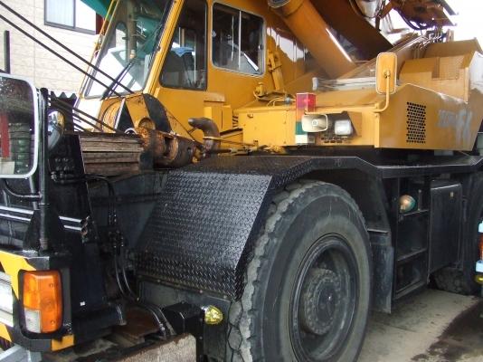 บริการให้เช่า รคเครน รถแบคโคร และเครื่องจักรกลหนักอื่นๆ บริการให้เช่า รคเครน รถแบคโคร และเครื่องจักรกลหนักอื่นๆ