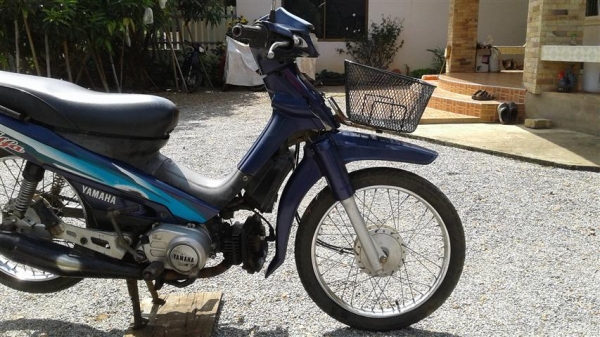 ขายเมทอัลฟ้ามีเล่มพร้อมใบประมูลเครื่องดีสีสันพอใช้ได้รถสตาร์ทติดขี่ได้เหมาะเอาไปเก็บอะไหล่ต่อ ขาย 4900 บาท