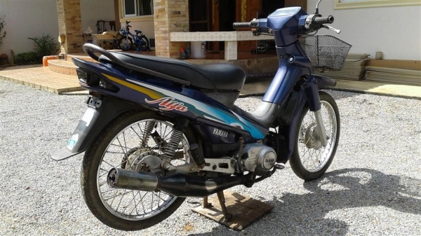 ขายเมทอัลฟ้ามีเล่มพร้อมใบประมูลเครื่องดีสีสันพอใช้ได้รถสตาร์ทติดขี่ได้เหมาะเอาไปเก็บอะไหล่ต่อ ขาย 4900 บาท