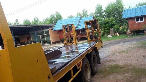 ขายเทรลเลอร์2เพลา เครื่อง185แรง HO7C พาวเวอร์ เบรกจิฟฟี่ มีบันไดไฮดรอลิก เอกสารพร้อมโอน ราคา600,000 สนใจโทร 090-8588220คุณนะ 093-3258446คุณบิว หรือเข้าดูสินค้าอื่นๆได้ที่ www.narong2truck.com หรือ www.truck.in.th/498 หรือเพจFacebook ณรงค์ ซื้อขายรถมือสอง