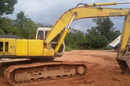 รถแบคโฮ SUMITOMO SH 200 เครื่องปั้มไม่โหลด ทำงานทั้งวันไม่ร้อนรับประกัน รถแบคโฮ SUMITOMO SH 200 เครื่องปั้มไม่โหลด ทำงานทั้งวันไม่ร้อนรับประกัน