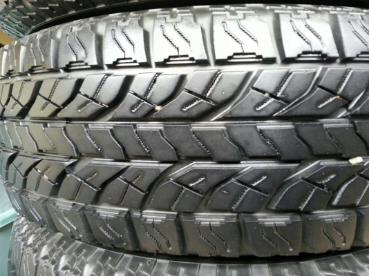 7,900 ยาง AT 265/70/16 สวยๆ 7,900 ยาง AT 265/70/16 สวยๆ