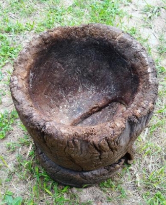 ครกไม้โบราณขนาดใหญ่Big01 แกะด้วยมือ หนักมากๆ สลวดลายสวย ใช้ประดับตกแต่งสวนหรือร้านค้า บ้านเรือน น่าสะสม