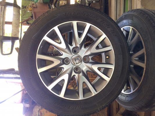 ล้อแม็ก City 2014 SV Modoulo ขอบ 15 พร้อมยาง Thunderer B-quick 195 60 R15