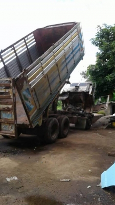 ขายรถดั้ม2เพลา ร็อกกี้195แรง พาวเวอร์ เบรกจิฟฟี่ รถสวยสภาพพร้อมใช้งาน เอกสารพร้อมโอน ราคา650,000 สนใจโทร 090-8588220คุณนะ 093-3258446คุณบิว หรือเข้าดูสินค้าอื่นๆได้ที่ www.narong2truck.com หรือ www.truck.in.th/498 หรือเพจFacebook ณรงค์ ซื้อขายรถมือสอง (เว