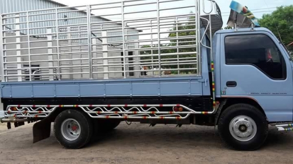 ขายรถ6ล้อ NPR 120แรง ฝาขาว ปี43 เครื่องดี แคชซีสวย แอร์เย็น เอกสารพร้อมโอน ราคา480,000 สนใจโทร 090-8588220คุณนะ 093-3258446คุณบิว หรือเข้าดูสินค้าอื่นๆได้ที่ www.narong2truck.com หรือ www.truck.in.th/498 หรือเพจFacebook ณรงค์ ซื้อขายรถมือสอง (เว็บไซต์ส่วน