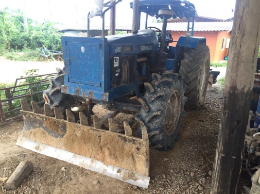 ขายรถ NEWHOLLAND FORD6640 4×4 2เพลาเอหสารเล่มทะเบียน เครื่องเดิม สภาพใช้งานทุกวัน ดันหน้าผาน7 ขายรถ NEWHOLLAND FORD6640 4×4 2เพลาเอหสารเล่มทะเบียน เครื่องเดิม สภาพใช้งานทุกวัน ดันหน้าผาน7