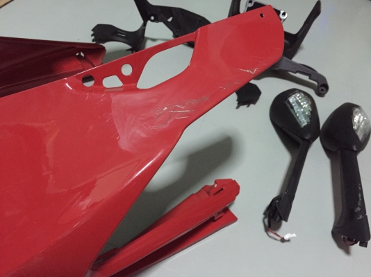 ขายหน้ากากDucati 899 ครบๆทั้งหัว ราคา 15000 บาท เท่านั้นนะครับ