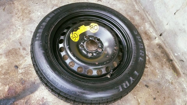 ยางล้ออะไหล่บางเก่านอก // แผงแอร์เก่านอก // สวิตซ์เกียร์ PNP // กลอนฝากระโปรง S60 V70P2 S80