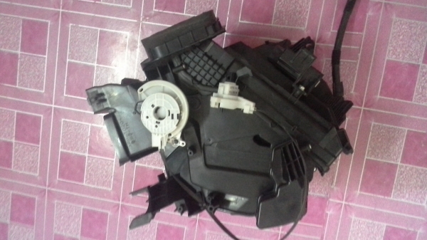 ตู้แอร์โตโยต้านิววีออสถอดสวยๆคับ