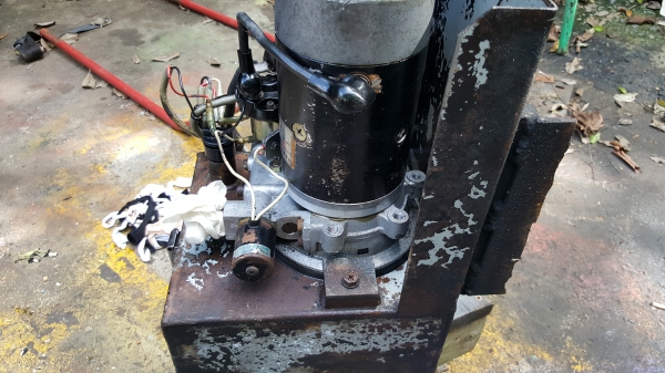 ปั้มไฮดรอลิค 24 v ปั้มไฮดรอลิค 24 v