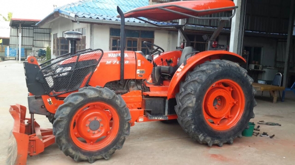 ขาย รถไถ KUBOTA M7040 ราคา 455000 ขาย รถไถ KUBOTA M7040 ราคา 455000
