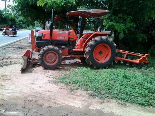 ขายรถไถ KUBOTA L4508 ปี51 อุปกรณ์ ดันหน้า ผานหลัง รถสวยสภาพพร้อมใช้งาน เอกสารพร้อมโอน ราคา220,000 สนใจโทร 090-8588220คุณนะ 093-3258446คุณบิว หรือเข้าดูสินค้าอื่นๆได้ที่ www.narong2truck.com หรือ www.truck.in.th/498 หรือเพจFacebook ณรงค์ ซื้อขายรถมือสอง (เ ขายรถไถ KUBOTA L4508 ปี51 อุปกรณ์ ดันหน้า ผานหลัง รถสวยสภาพพร้อมใช้งาน เอกสารพร้อมโอน ราคา220,000 สนใจโทร 090-8588220คุณนะ 093-3258446คุณบิว หรือเข้าดูสินค้าอื่นๆได้ที่ www.narong2truck.com หรือ www.truck.in.th/498 หรือเพจFacebook ณรงค์ ซื้อขายรถมือสอง (เ