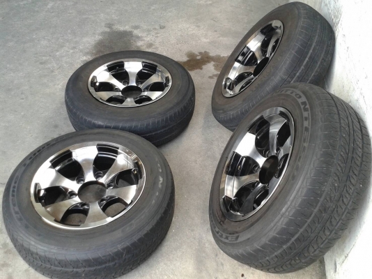 ขอบ15นิ้ว6รู พร้อมยาง สวยๆ 4 ล้อ ราคา 6500 บาท ขอบ15นิ้ว6รู พร้อมยาง สวยๆ 4 ล้อ ราคา 6500 บาท