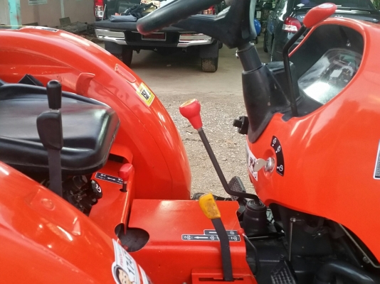 ขายรถไถคูโบต้า  KUBOTA   L 3608SP พร้อมชุดใบมีดดันหน้าคานล่าง  ผาน 6X22