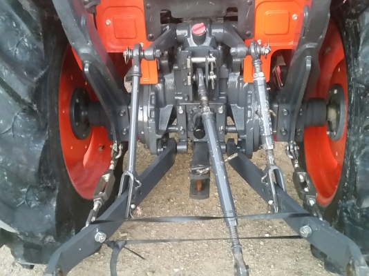 ขายรถไถคูโบต้า  KUBOTA   L 3608SP พร้อมชุดใบมีดดันหน้าคานล่าง  ผาน 6X22