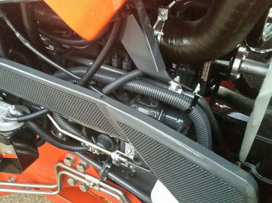 ขายรถไถคูโบต้า  KUBOTA   L 3608SP พร้อมชุดใบมีดดันหน้าคานล่าง  ผาน 6X22