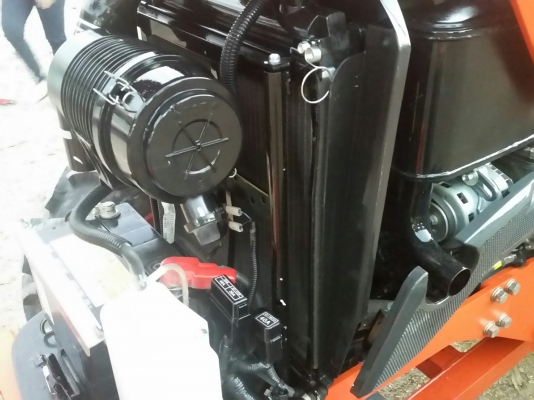 ขายรถไถคูโบต้า  KUBOTA   L 3608SP พร้อมชุดใบมีดดันหน้าคานล่าง  ผาน 6X22