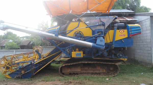 ขายรถเกี่ยวเกษตรฯรุ่นปลดหนี้