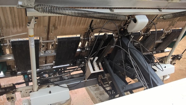 ขายรถปลูกข้าวนั่งขับ 6 แถว ดีเชล ปี 58 ทำงานแค่ 200 ชั่วโมง