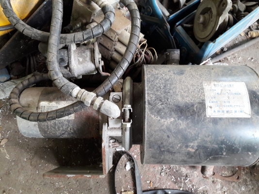 ขายปั้มไฮดรอริกไฟฟ้า 12 V. พร้อมคอลโทลหัวใจ แรงดัน 6 วงจร