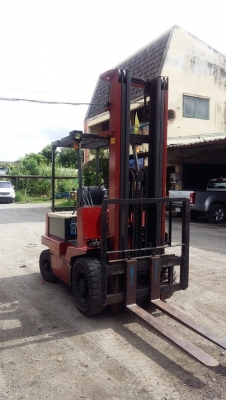 Forklift ไฟฟ้านั่งขับ 2.5 ตัน ยกสูง 6.0 เมตร งาสไลด์  พร้อมตู้ชาร์ท