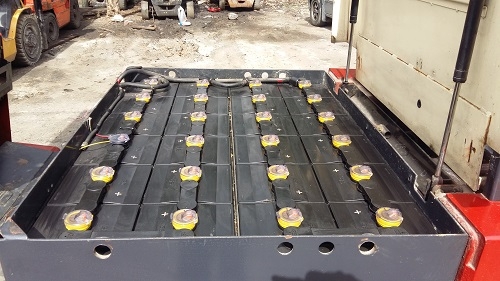 Forklift ไฟฟ้านั่งขับ 2.5 ตัน ยกสูง 6.0 เมตร งาสไลด์  พร้อมตู้ชาร์ท