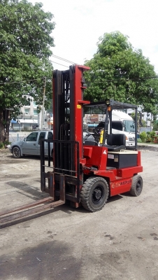 Forklift ไฟฟ้านั่งขับ 2.5 ตัน ยกสูง 6.0 เมตร งาสไลด์  พร้อมตู้ชาร์ท