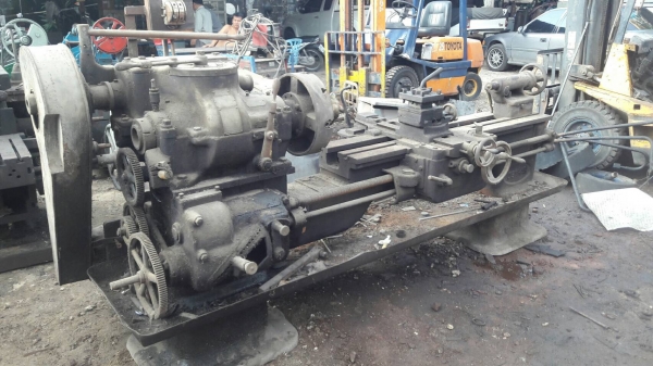 ขายเครื่องกลึงยุโรป7ฟุต2เพลาราคาเบาๆนะ