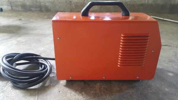 ขายตู้เชื่อมไฟฟ้า jasic arc200 มือสอง พร้อมใช้งาน(ขอบคุณ พี่เขษม จากตรัง)